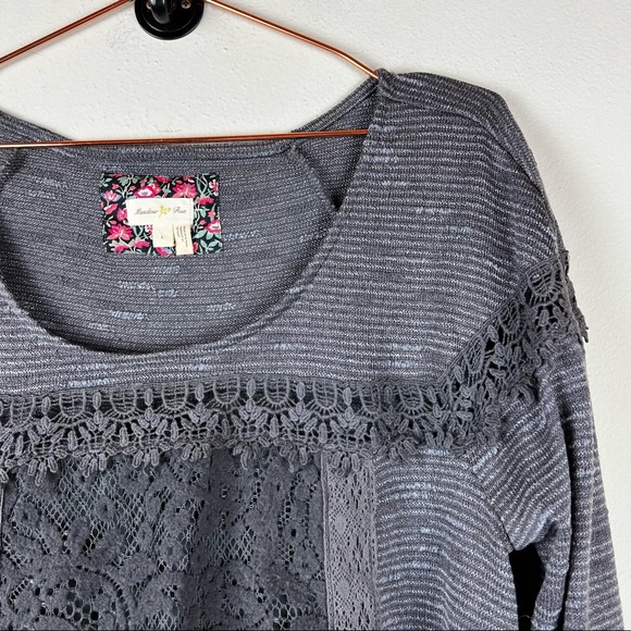 Anthropologie Meadow Rue Grey Lace Boho Blouse Size Large - Picture 3 of 5
